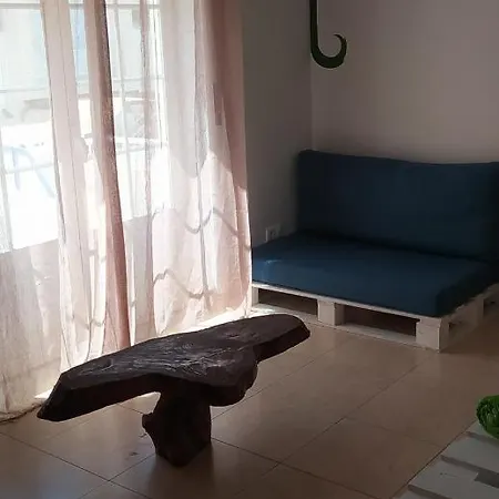 Hostel House *